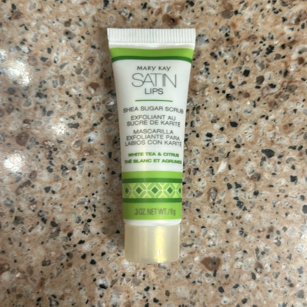 Mary Kay satin lips sugar scrub, new | offer in description